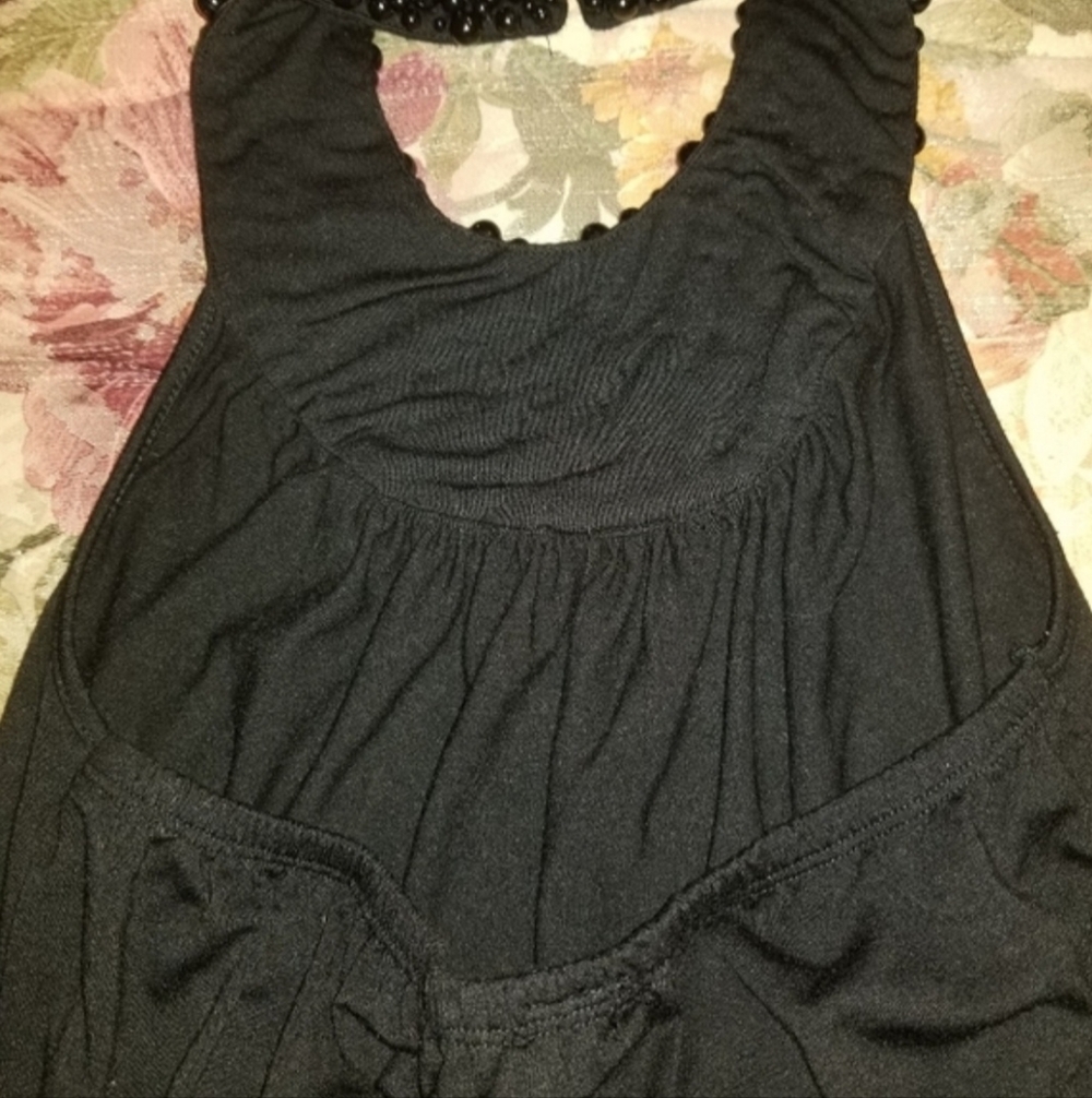 Set Of Two Versatile Tops! - Picture 6 of 8